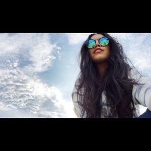 Meet your Posher, Stephany